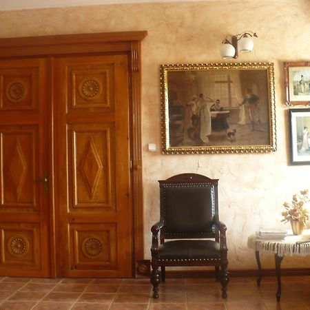 Dworek Pod Herbem Gądkowice Extérieur photo