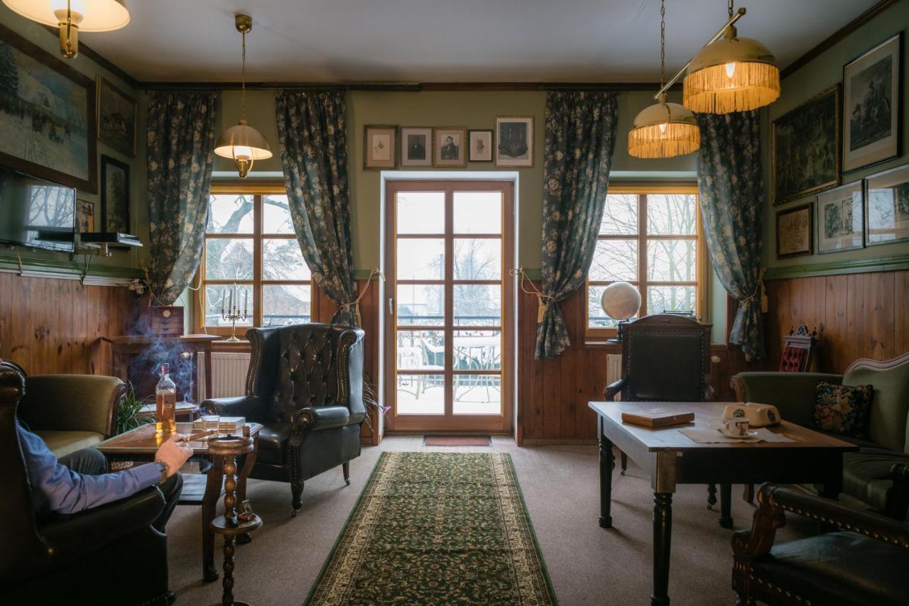 Dworek Pod Herbem Gądkowice Extérieur photo