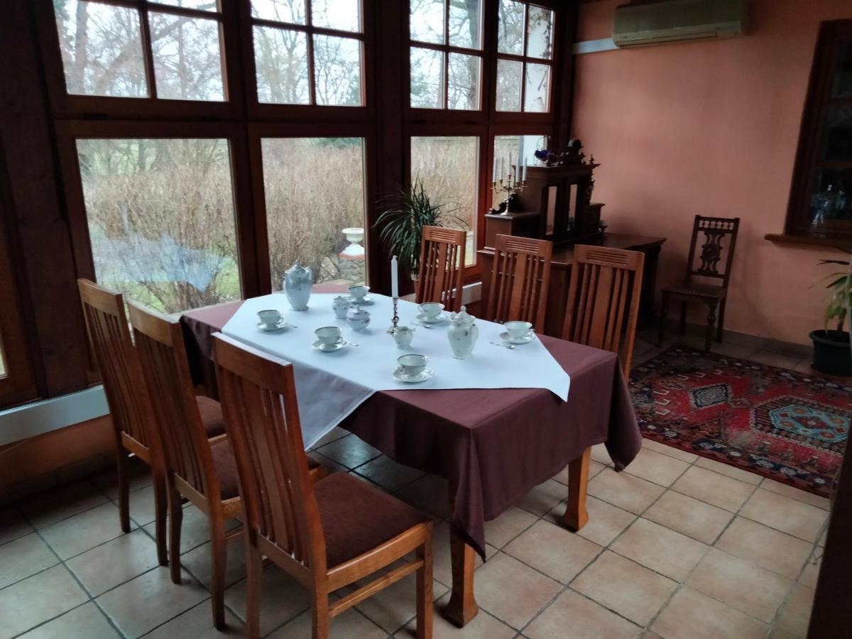 Dworek Pod Herbem Gądkowice Extérieur photo