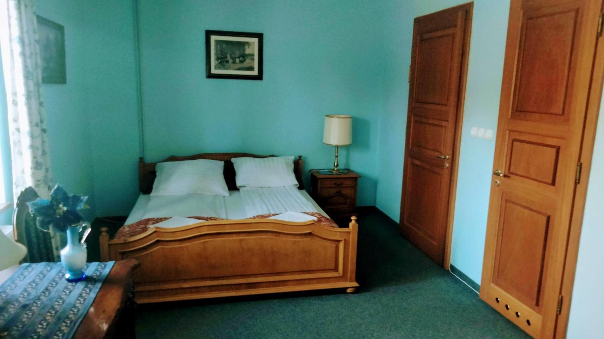 Dworek Pod Herbem Gądkowice Extérieur photo