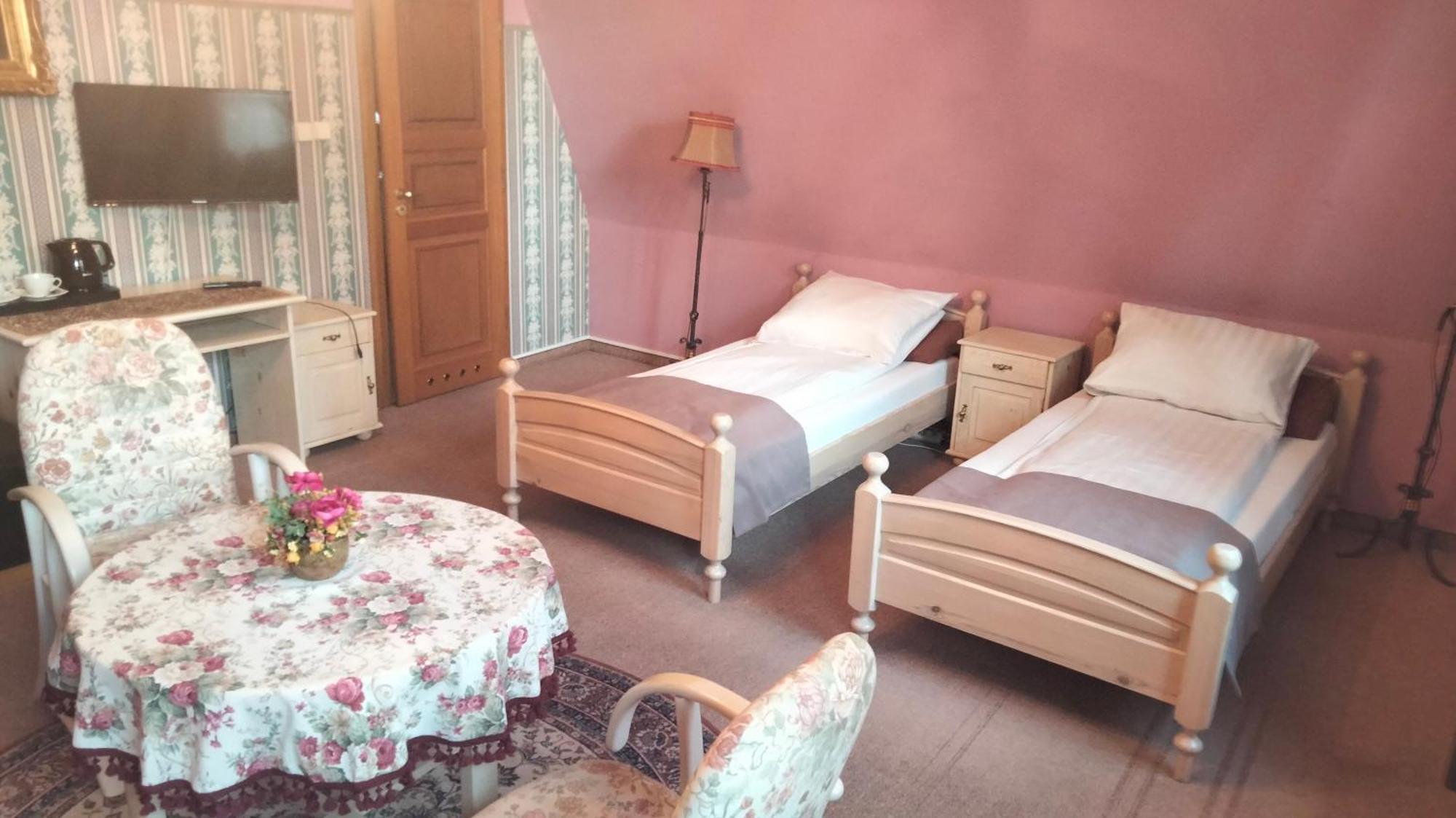 Dworek Pod Herbem Gądkowice Extérieur photo