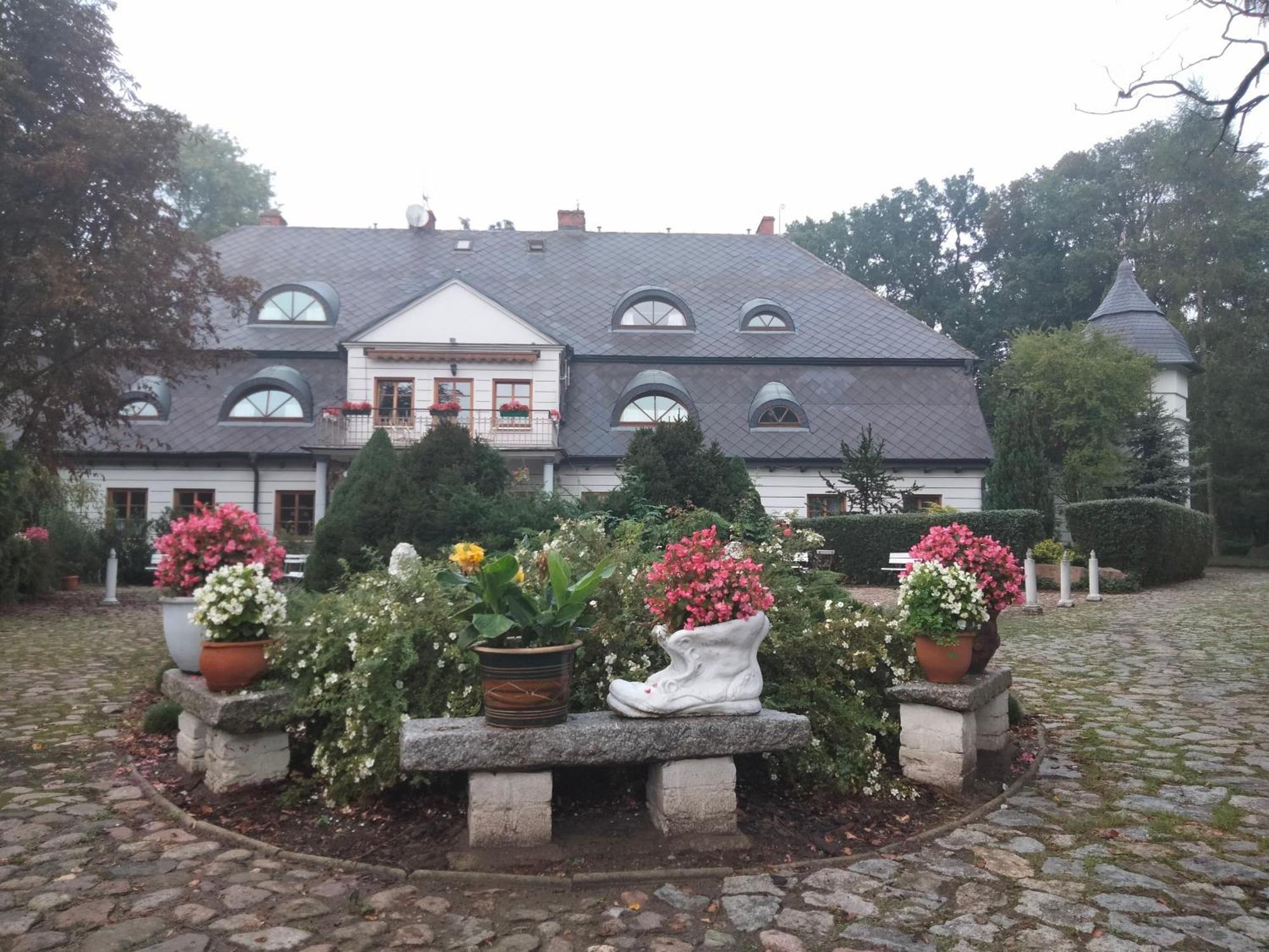 Dworek Pod Herbem Gądkowice Extérieur photo