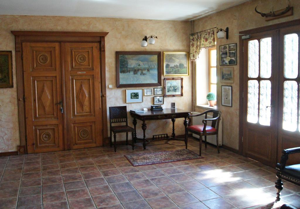 Dworek Pod Herbem Gądkowice Extérieur photo